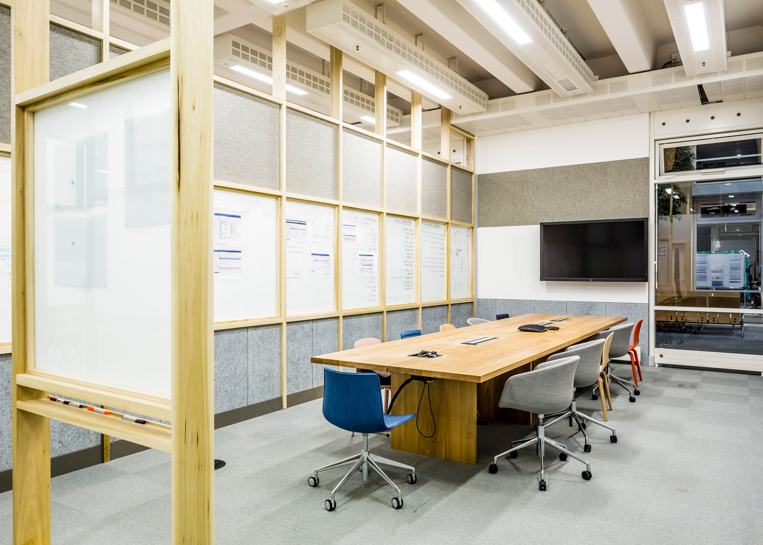 barclaycard-agile-workplace-APA-london-interior-design-_dezeen_1568_14