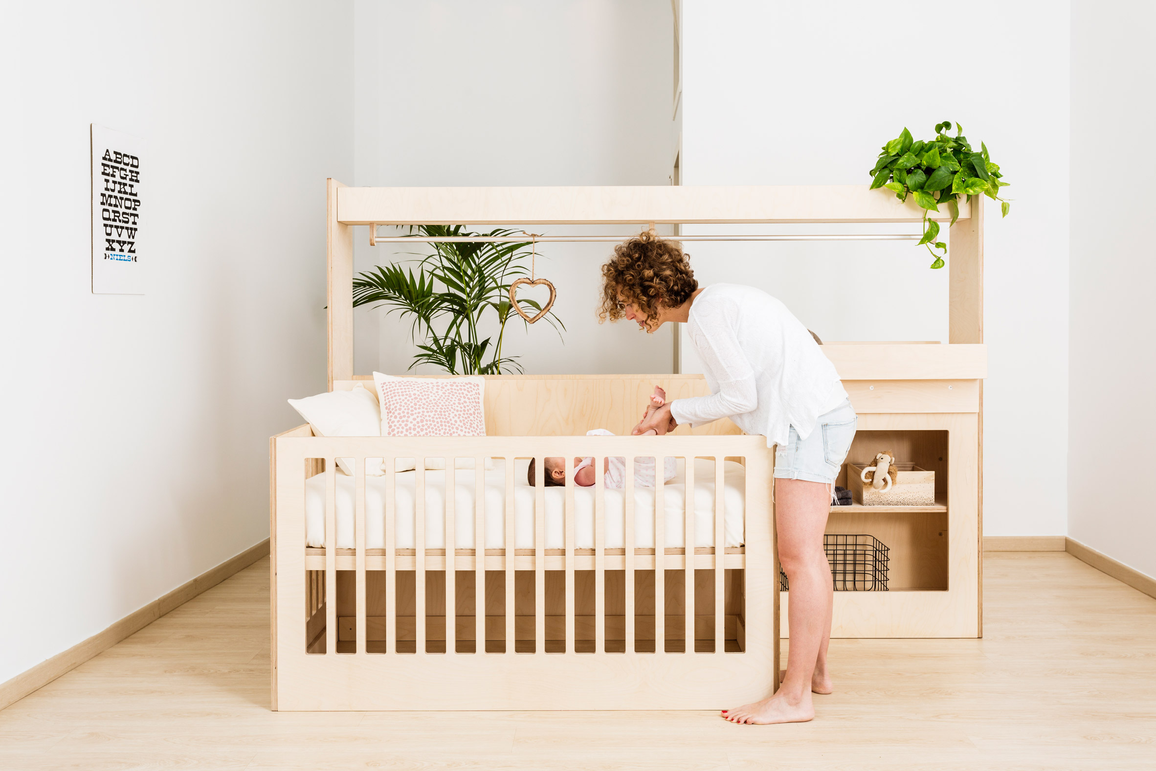 teehee-kids-furniture-europe-plywood-textiles_dezeen_2364_col_1