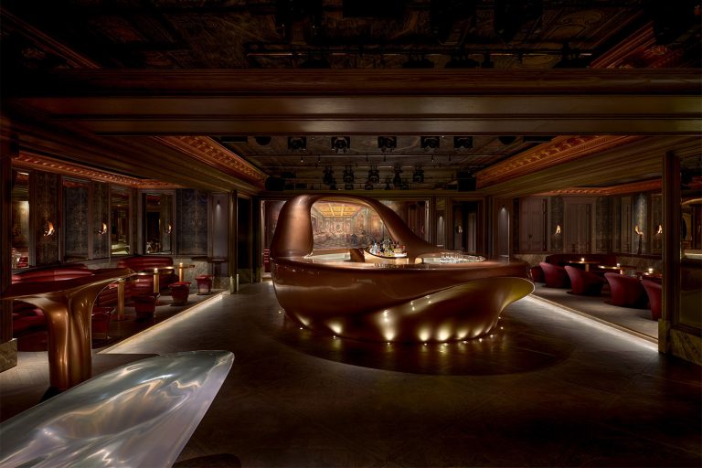 迪拜·“朱美拉棕榈岛酒店”超现实主义风格密室酒吧
