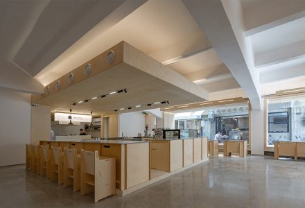 广东中山·Nana Kitchen简餐餐厅 / 泥木建筑